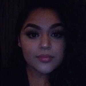 Meet your Posher, Araceli